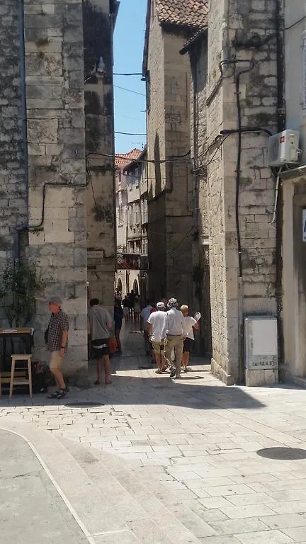 Diocletians Palace Apartment For Two Split